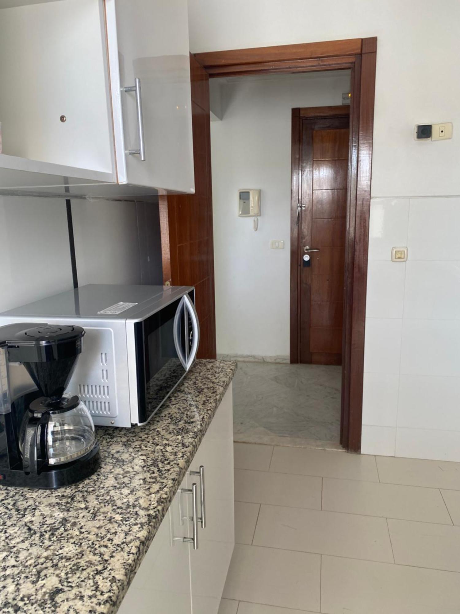 Apartment Coya Au Lac: Lakeside Retreat Near Tunisia Mall *