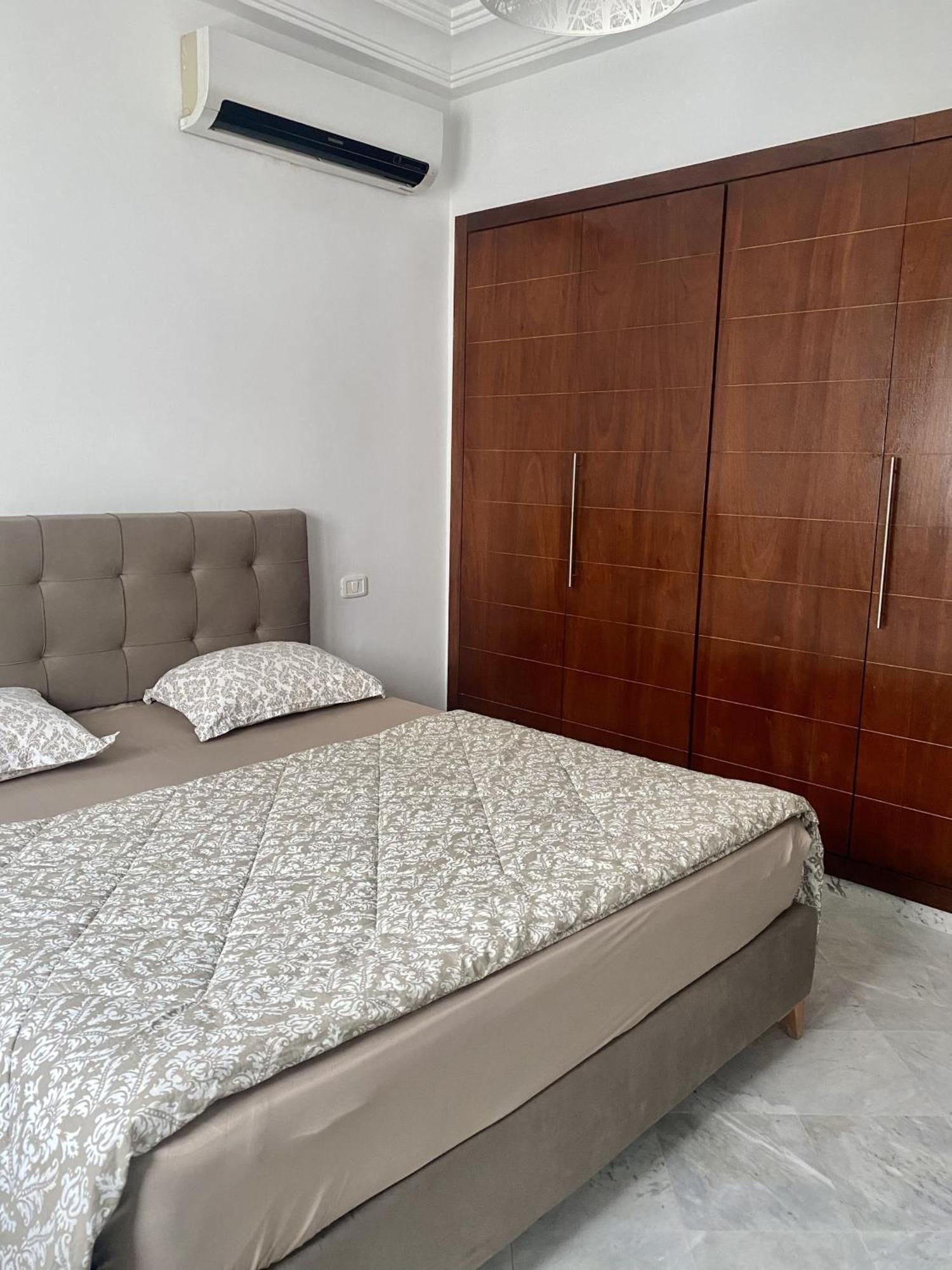 Coya Au Lac 2 - Tunisia Mall & Cafe Lounge 716 A Proximite - 2bedroom - Wifi - موقع متميز Appartement *